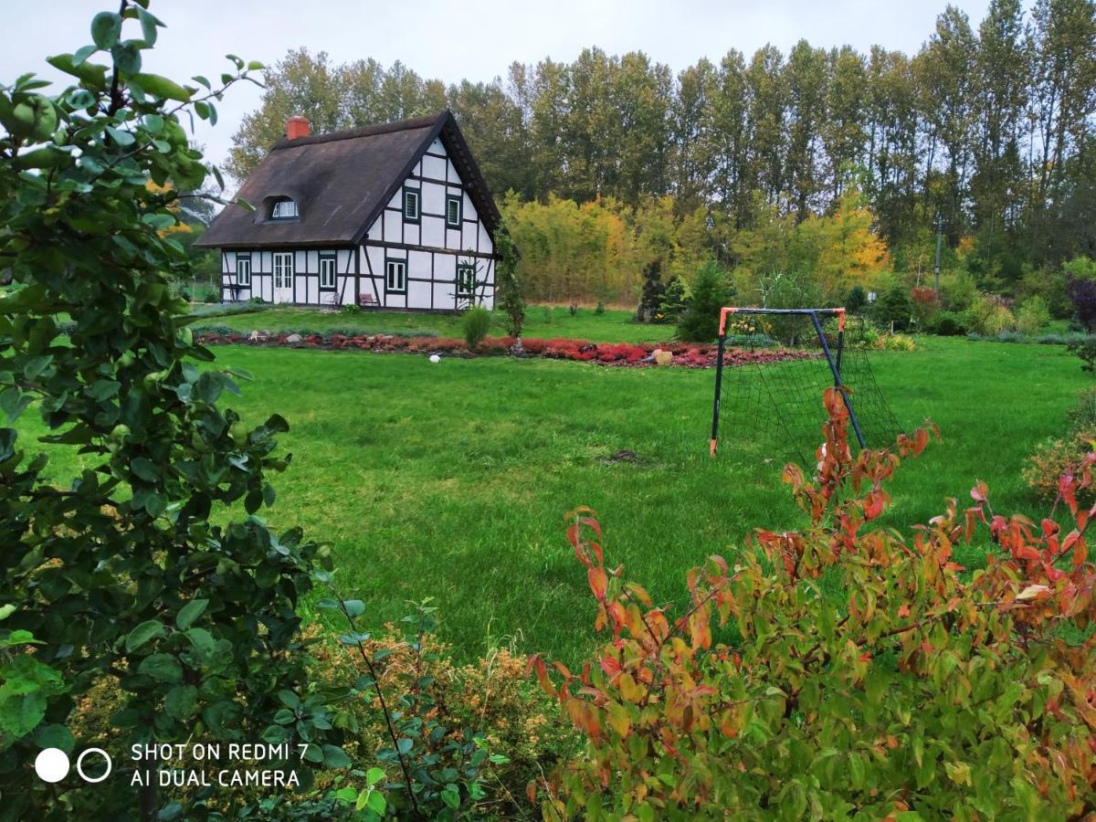 Podroze Checz Villa Charbrowo Екстериор снимка